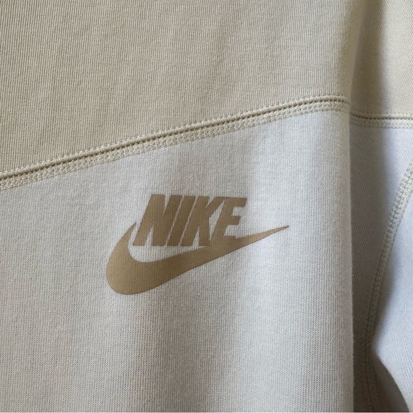 Nike Sportswear Tech Fleece Crewneck Cropped Sweatshirt Women’s size large - Picture 5 of 14